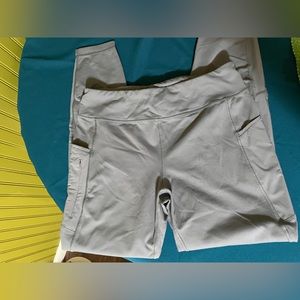 Duluth Trading Company Women’s Medium Gardening Leggings